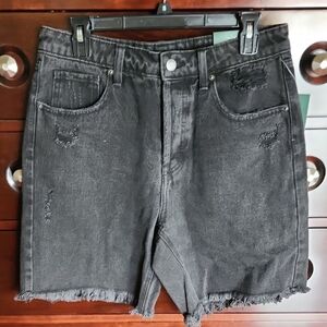 Black High-Waisted Bermuda Jean Shorts with Raw Hem
